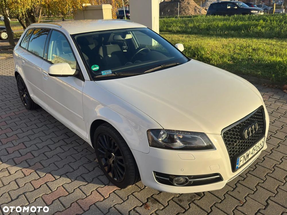 Audi A3 Sportback 1.8 TFSI Ambiente - 2