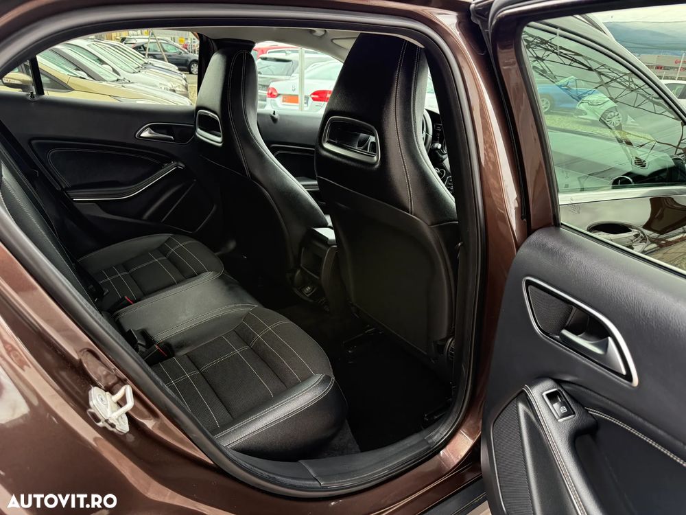 Mercedes-Benz A 45 AMG 4Matic Aut. - 16