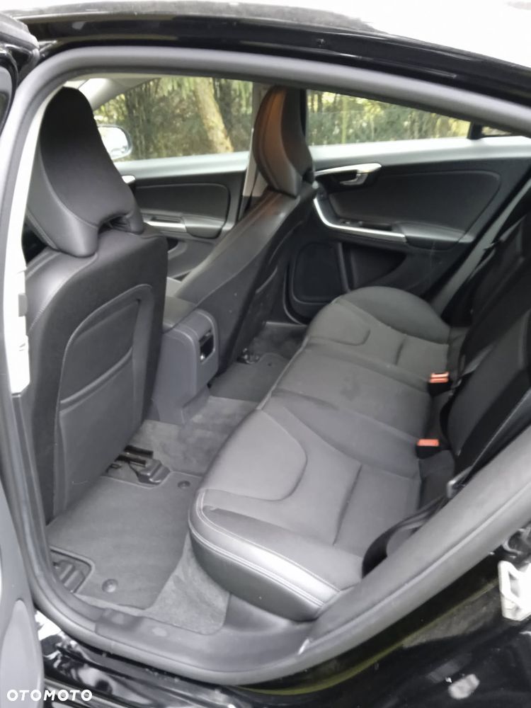 Volvo S60 D3 Drive-E Kinetic - 10