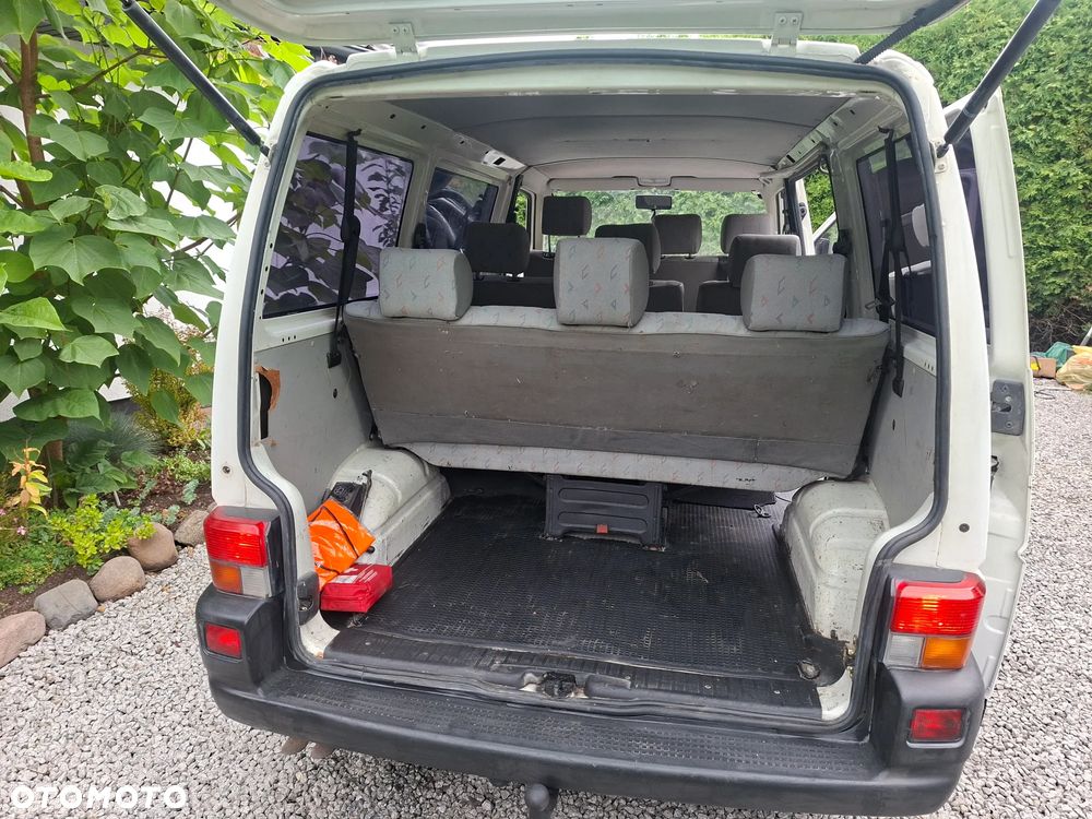 Volkswagen Transporter - 12