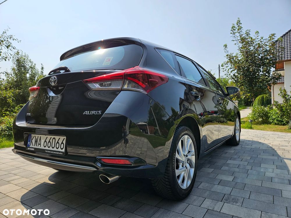 Toyota Auris 1.6 D-4D Edition S+ - 3