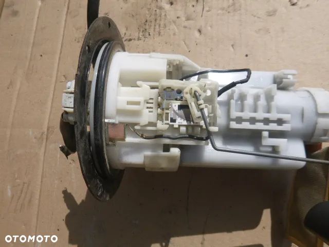 POMPA PALIWA PŁYWAK TOYOTA AVENSIS VERSO T25 2.0 16V 1AZ - 4