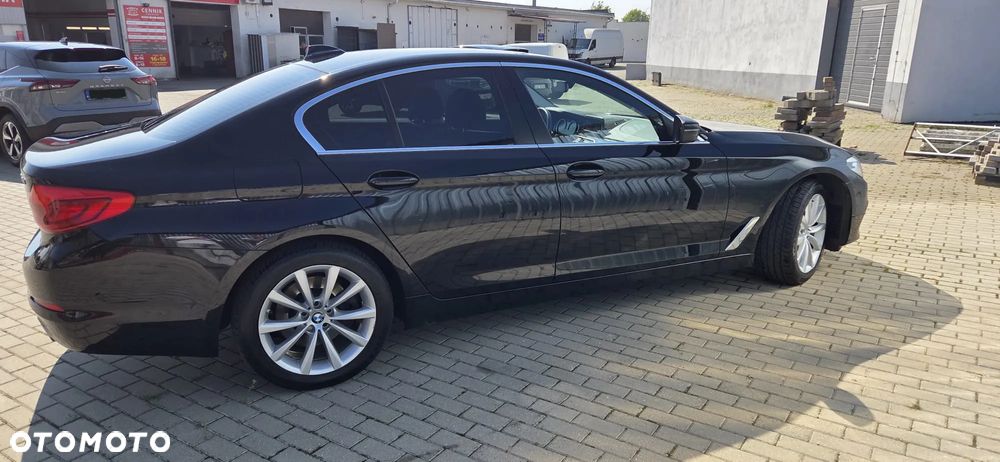 BMW Seria 5 518d - 3