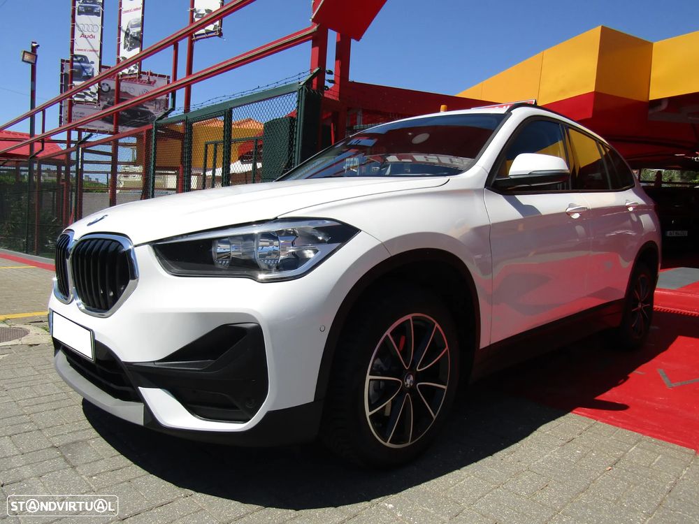 BMW X1 16 d sDrive Auto Line Sport - 12