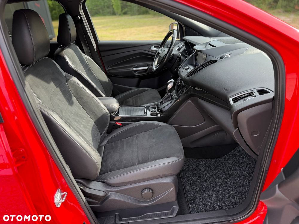 Ford Kuga 2.0 TDCi 4x4 ST-Line - 13