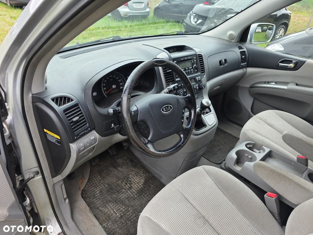 Kia Carnival 2.9 CRDi LX - 17