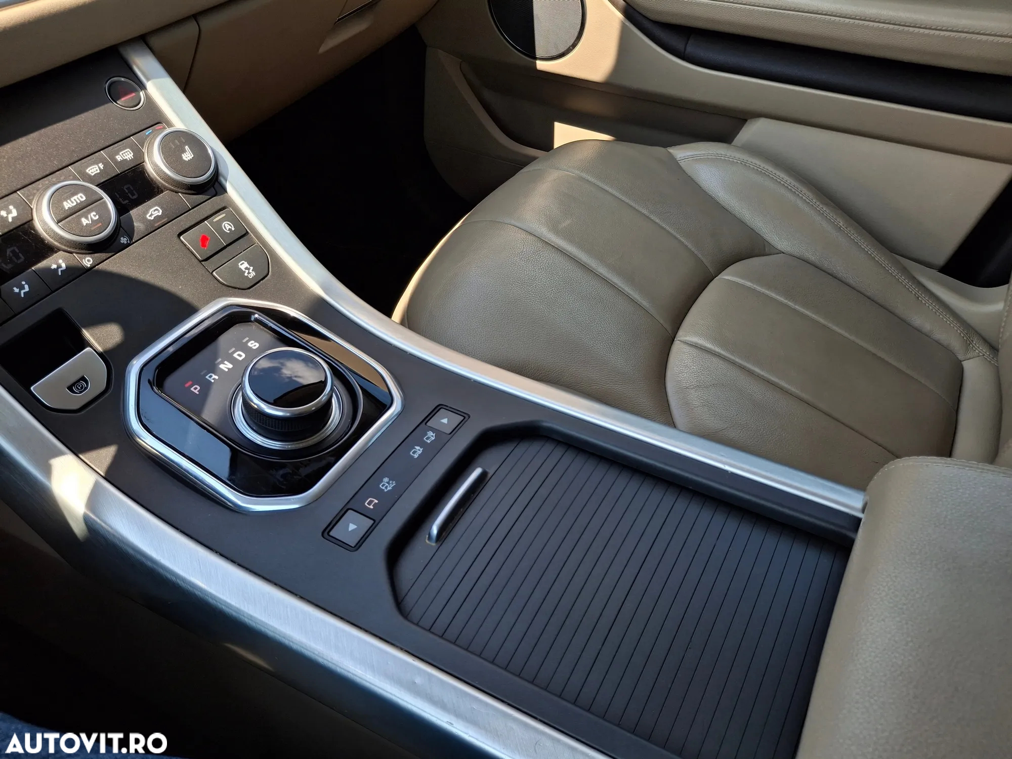 Land Rover Range Rover Evoque - 20