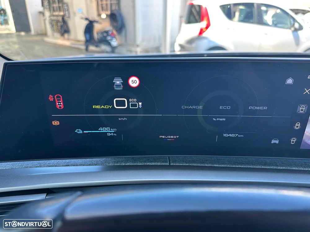 Peugeot E-5008 73 kWh Allure - 8