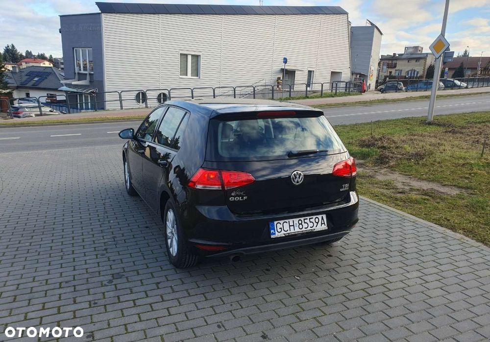 Volkswagen Golf - 4