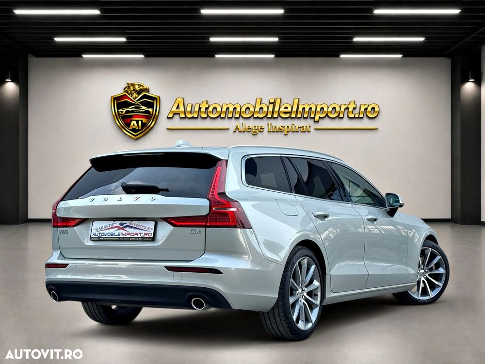 Volvo V60 D4 Momentum Pro - 3