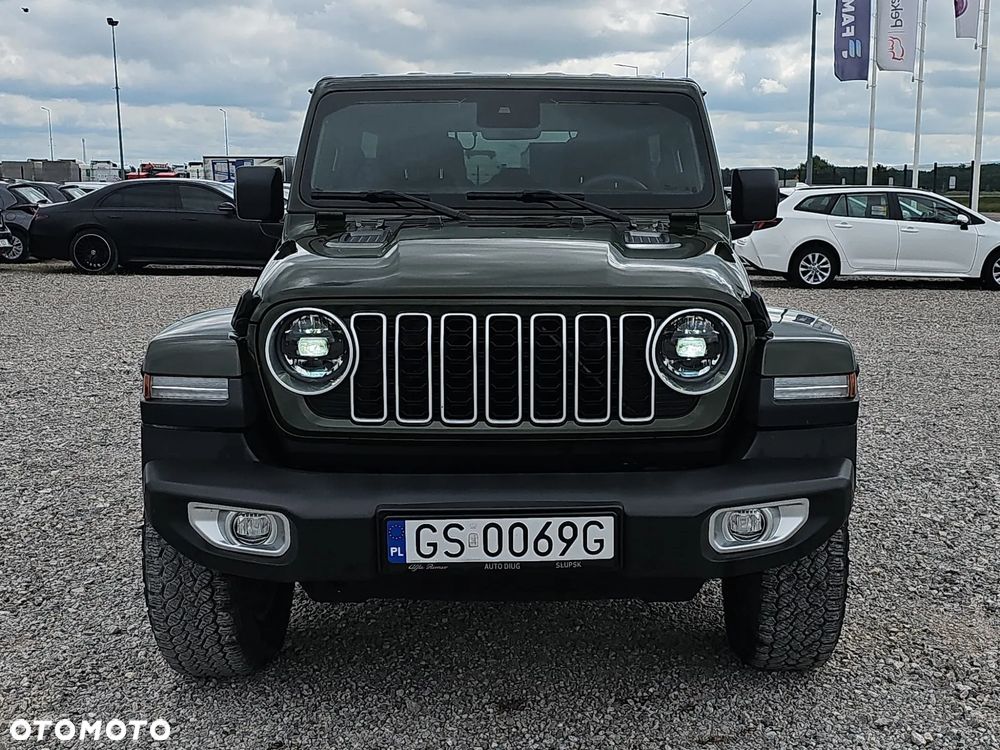 Jeep Wrangler Unlimited GME 2.0 Turbo Sahara - 2