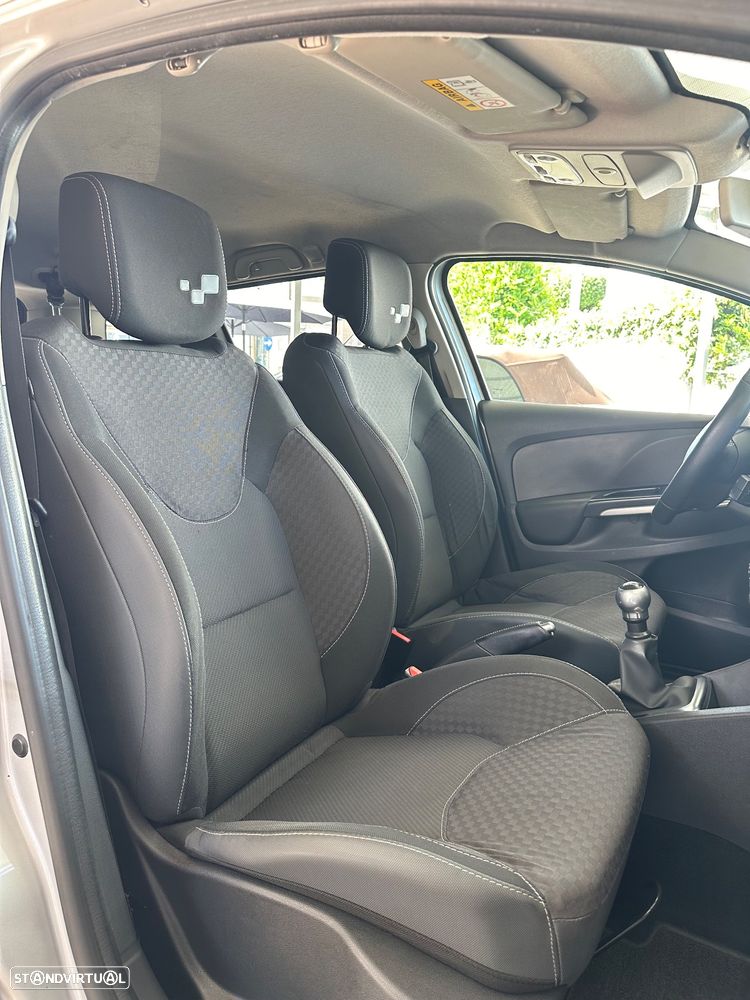 Renault Clio Sport Tourer 0.9 TCe GT Line - 27