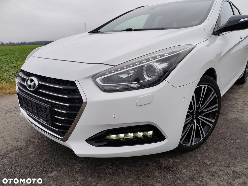 Hyundai i40 Kombi blue 1.7 CRDi DCT Premium - 37