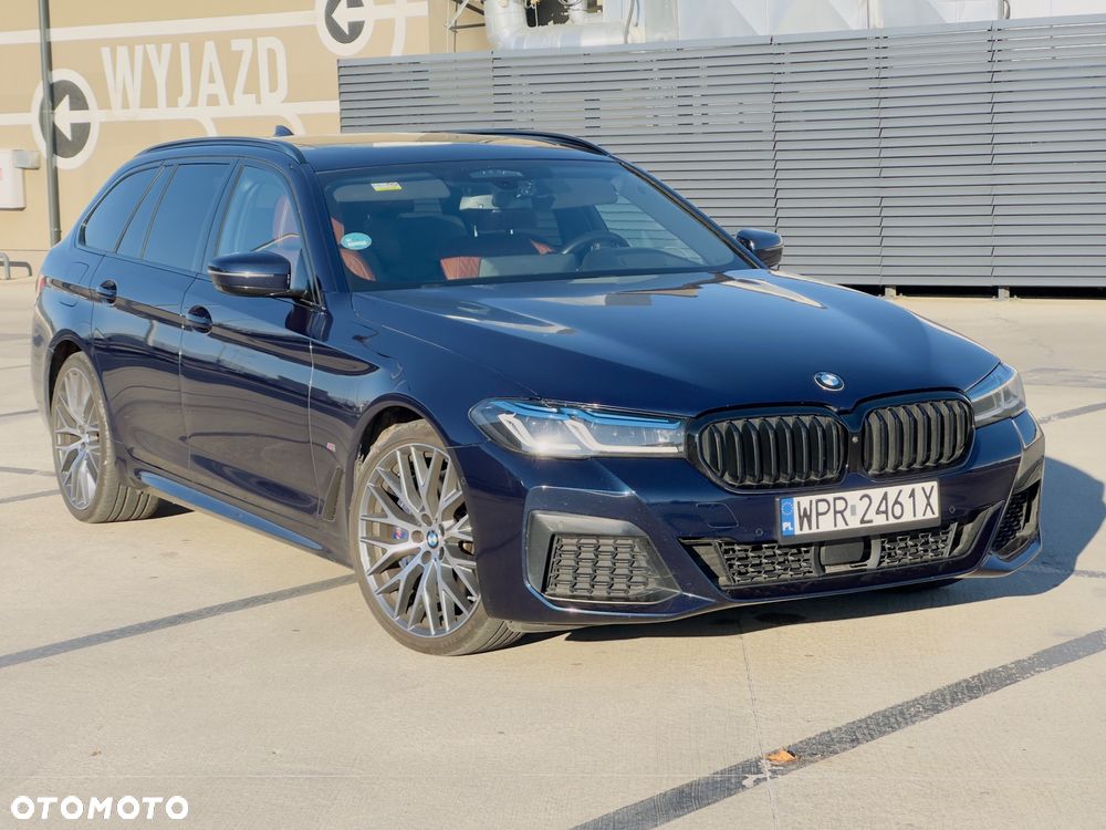 BMW Seria 5 540d xDrive Touring M Sport Edition - 12