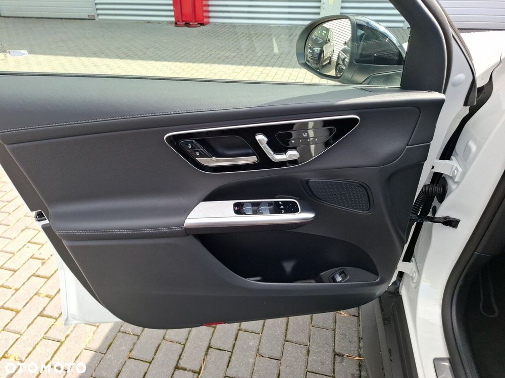 Mercedes-Benz GLC 220 d mHEV 4-Matic AMG Line - 17