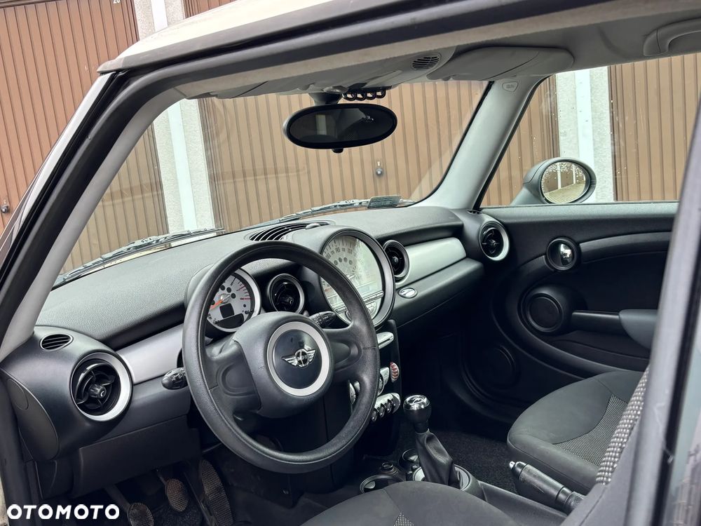 MINI ONE Standard - 16