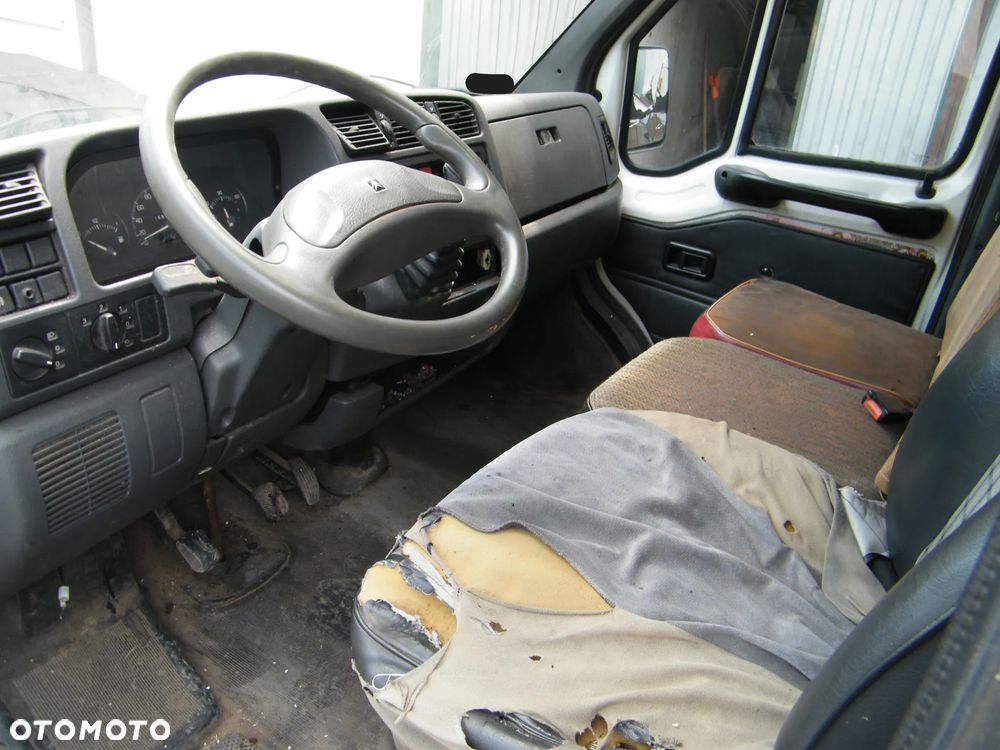 Citroen Jumper (94-02r.) 2.5D 90KM. Silnik T8A (DJ5T) Skrzynia 20KM66 . Cały na części GWARANCJA !!!!  Przód Tył Zestaw Komplet Drzwi Klapa Zderzak Błotnik Maska Grill Atrapa Szyba Pas Lampa Lusterko Boczki Fotel Kanapa Kokpit Deska Rozdzielcza Przełącznik Włącznik Sterownik Przewody Wiązka Instalacja Moduł Komputer Czujnik Listwa Pompa Alternator Wtryski Głowica Rozrusznik Kompresor Sprzęgło Dwumas Silnik Skrzynia ABS Klimatyzacji Paliwa Wspomagania Kolektor Turbina Przepustnica Zawór Chłodnica Koło Hak Belka Sanki Zawieszenie Mcpherson Półoś Amortyzator Wydech Tłumik Zacisk Most - 5