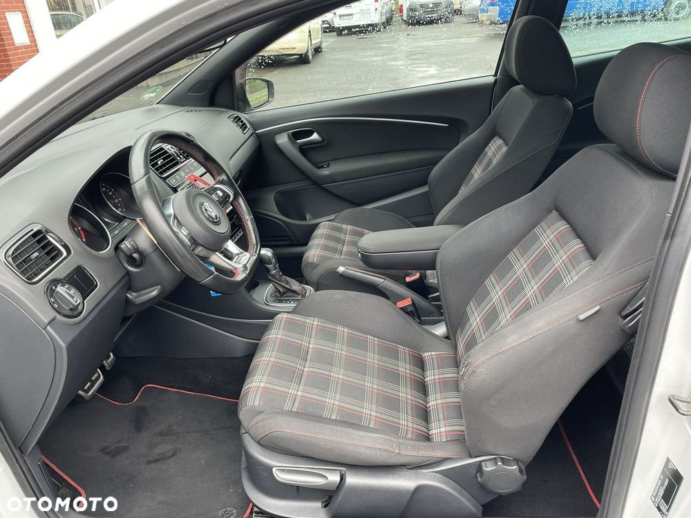 Volkswagen Polo - 15