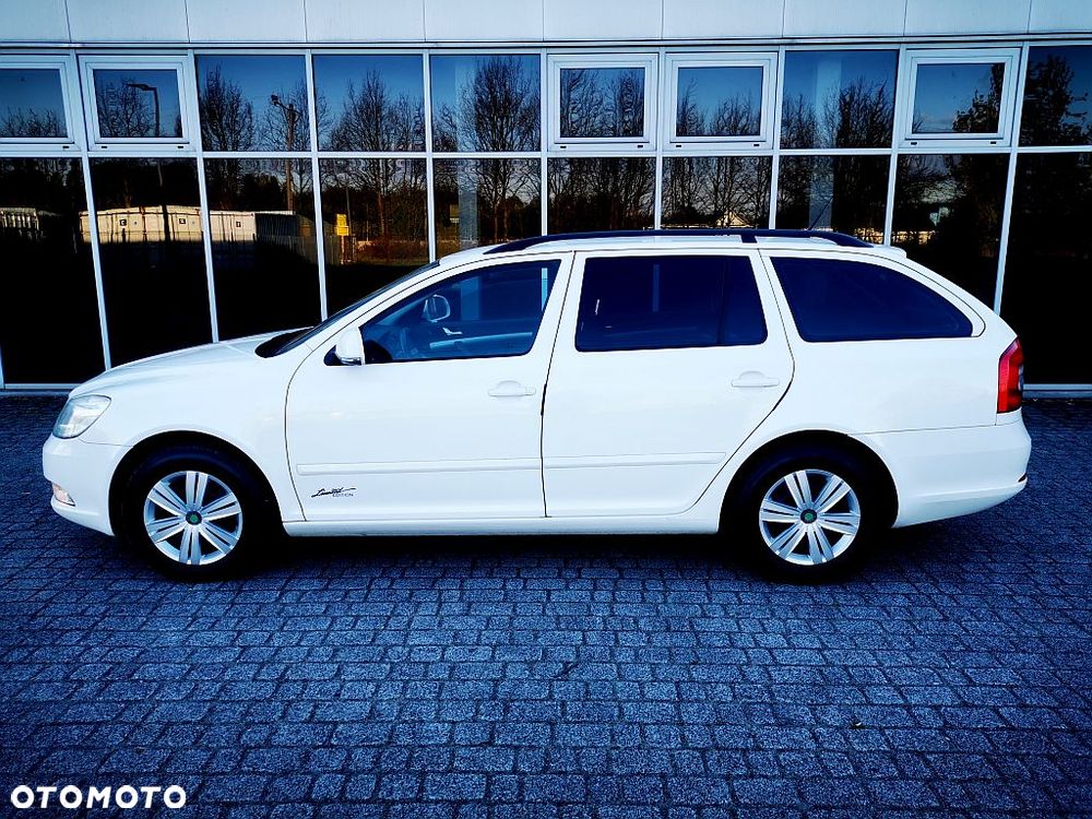 Skoda Octavia 1.6 TDI DPF FAMILY - 35