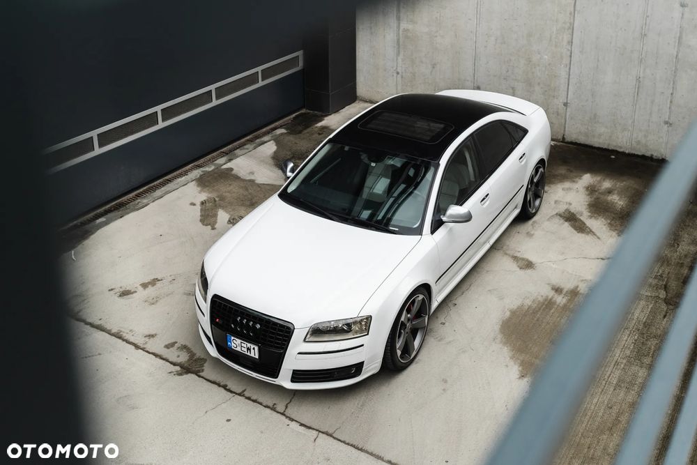 Audi S8 - 3