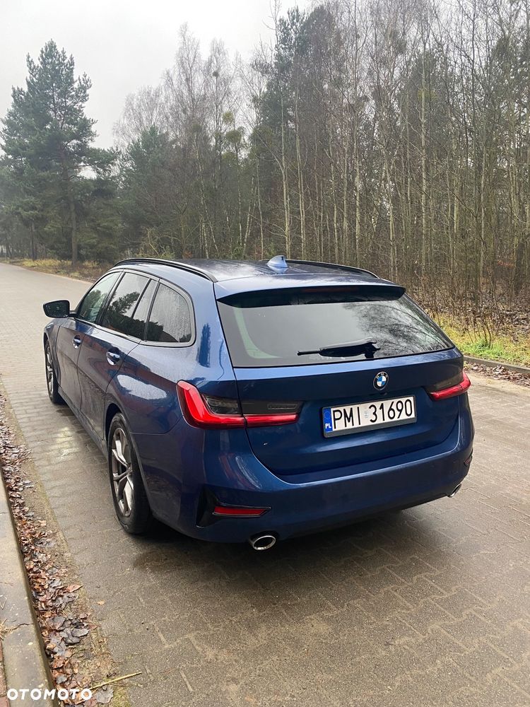 BMW Seria 3 320d Advantage sport - 4