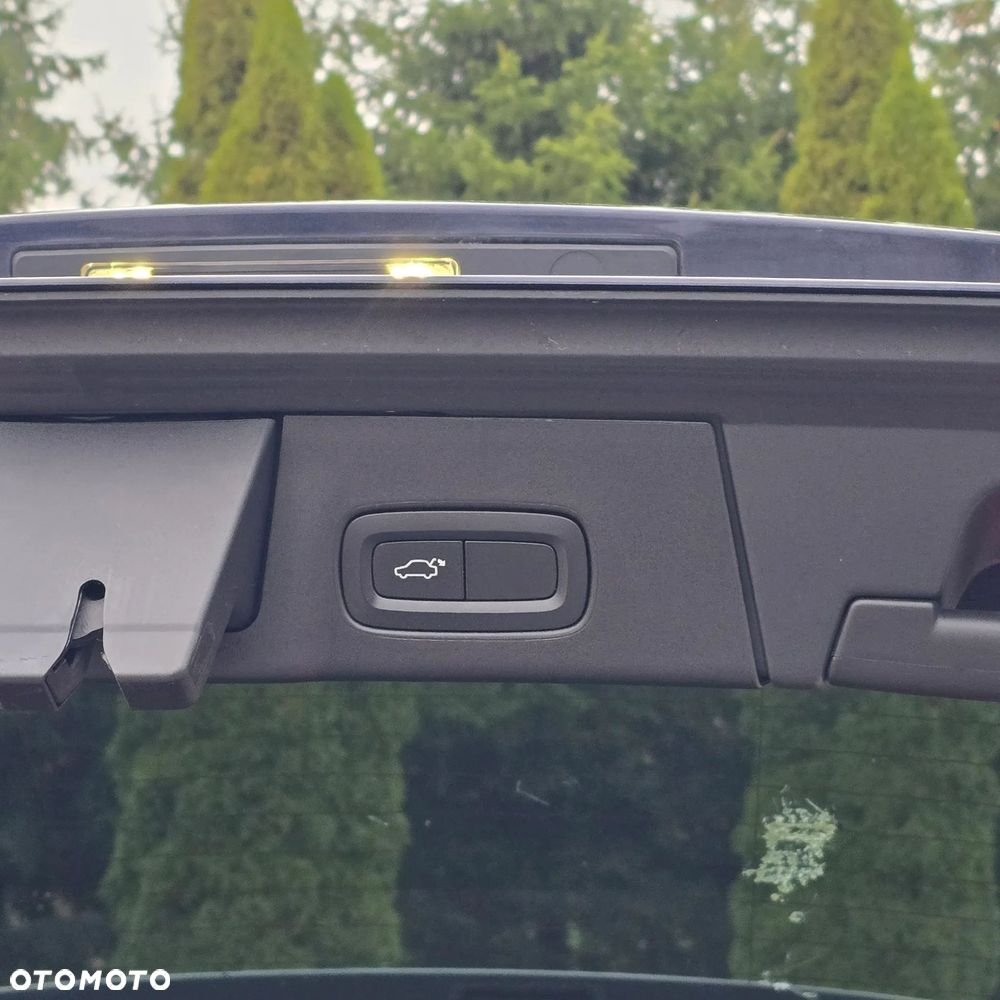 Volvo V90 D3 Momentum - 20