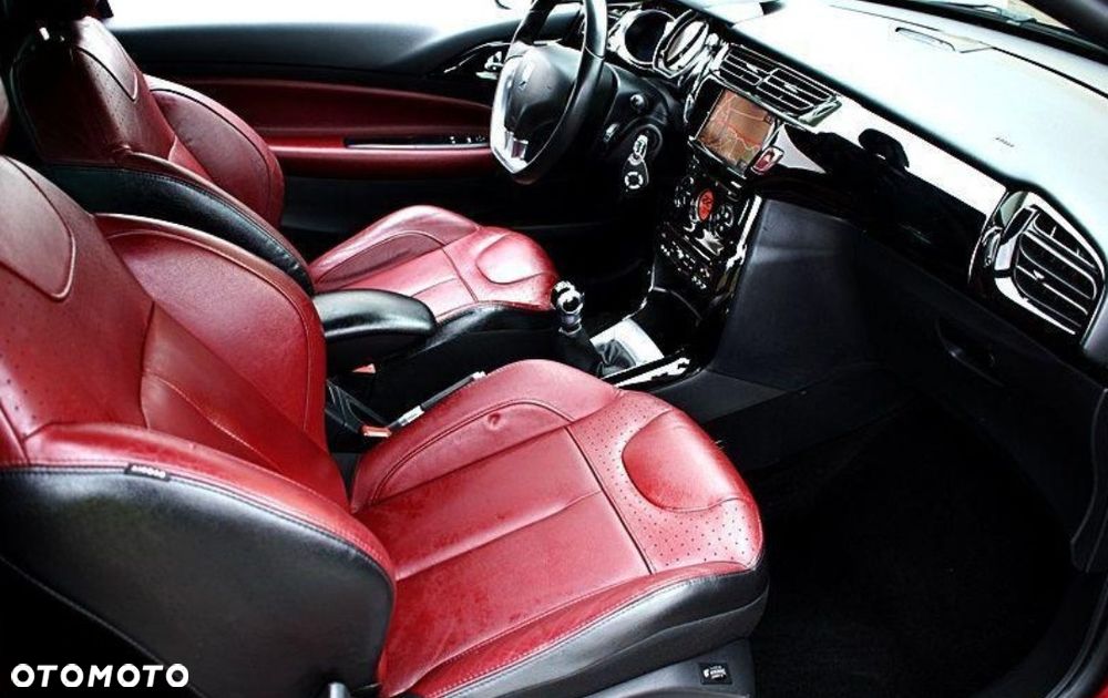 Citroën DS3 1.6 HDi SoChic - 27