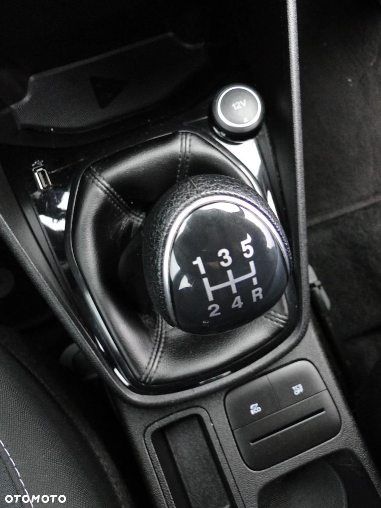 Ford Fiesta - 22
