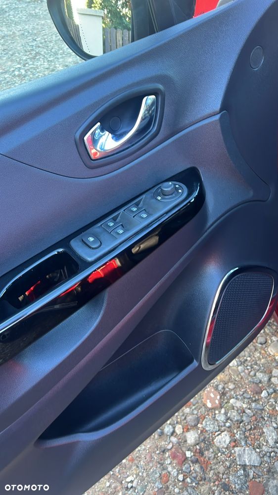 Renault Captur - 10