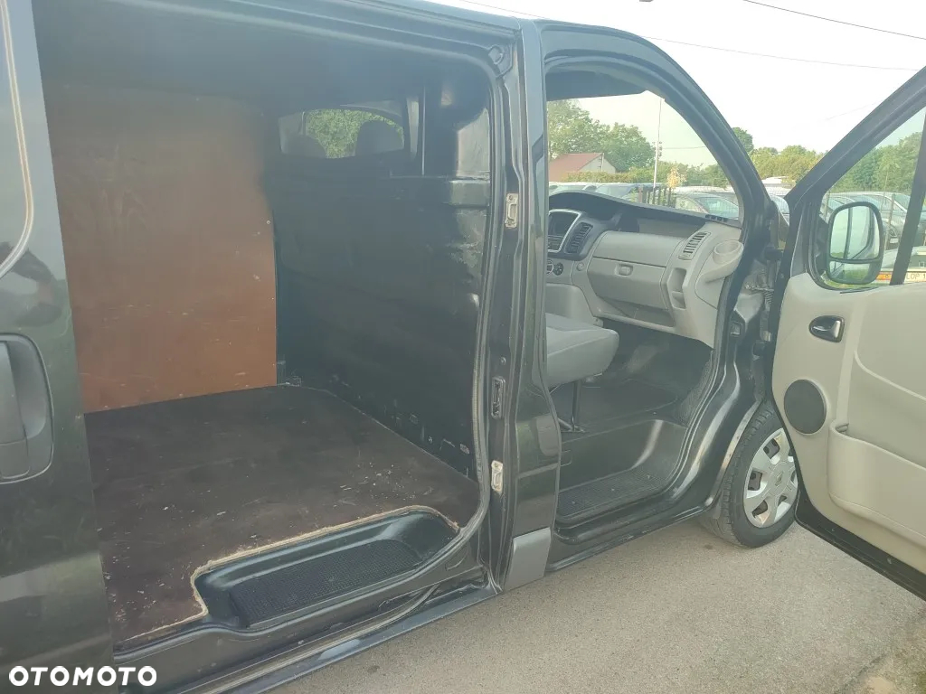 Renault Trafic - 21