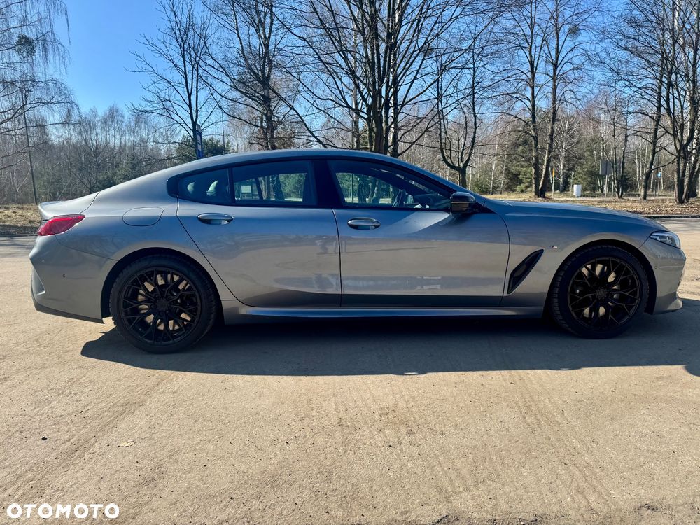 BMW Seria 8 - 14