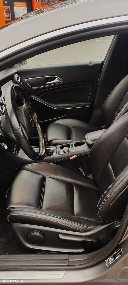 Mercedes-Benz CLA - 16