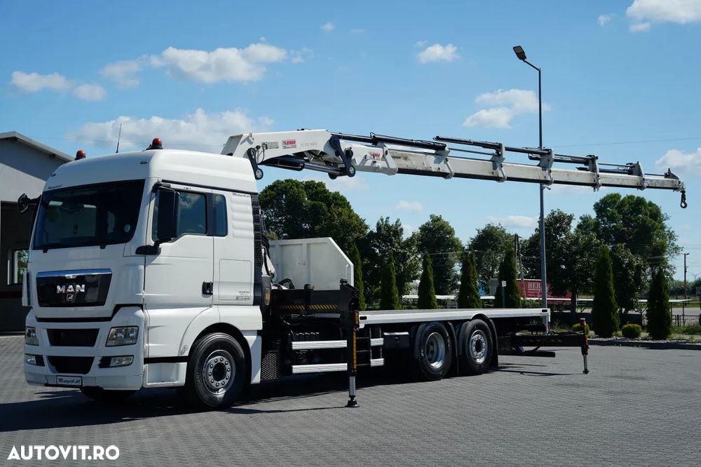 MAN TGX 18.440 / 6x2 / PLATFORMĂ - 6,3 M / HDS HIAB 422 E-6 HIDUO / CAPACITATE MAXIMĂ DE RIDICARE: 12.000 KG / EXTENSIE MAXIMĂ: 16,5 M / TELECOMANDĂ / - 2