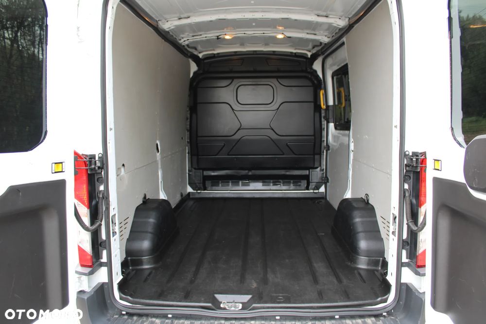 Ford Transit - 22