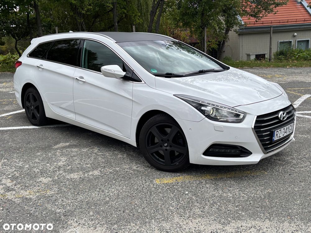 Hyundai i40 Kombi 1.7 CRDi DCT Premium - 13