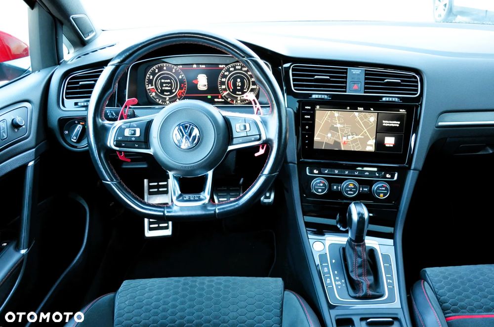 Volkswagen Golf GTI (BlueMotion Technology) DSG Performance - 21