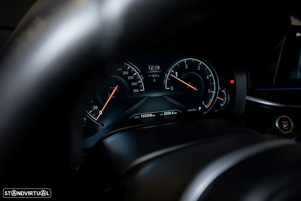 BMW 520 d Pack M Auto - 40