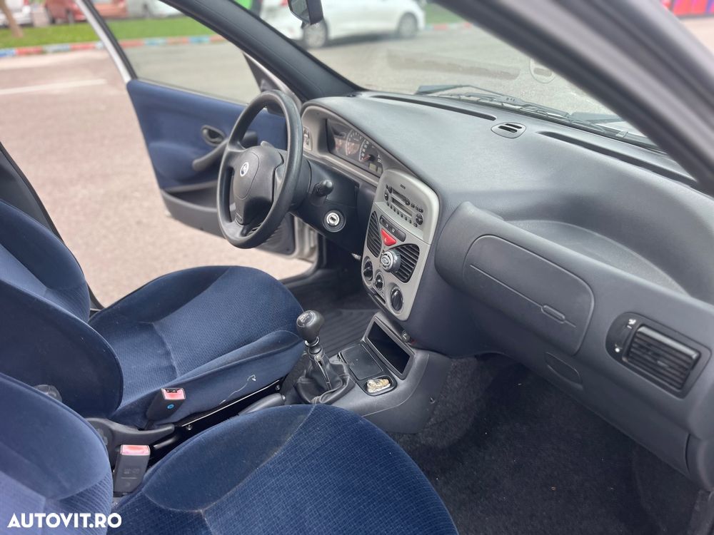 Fiat Albea 1.2 Star - 18