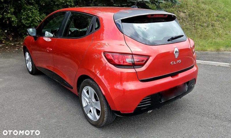 Renault Clio 1.2 16V 75 Expression - 14