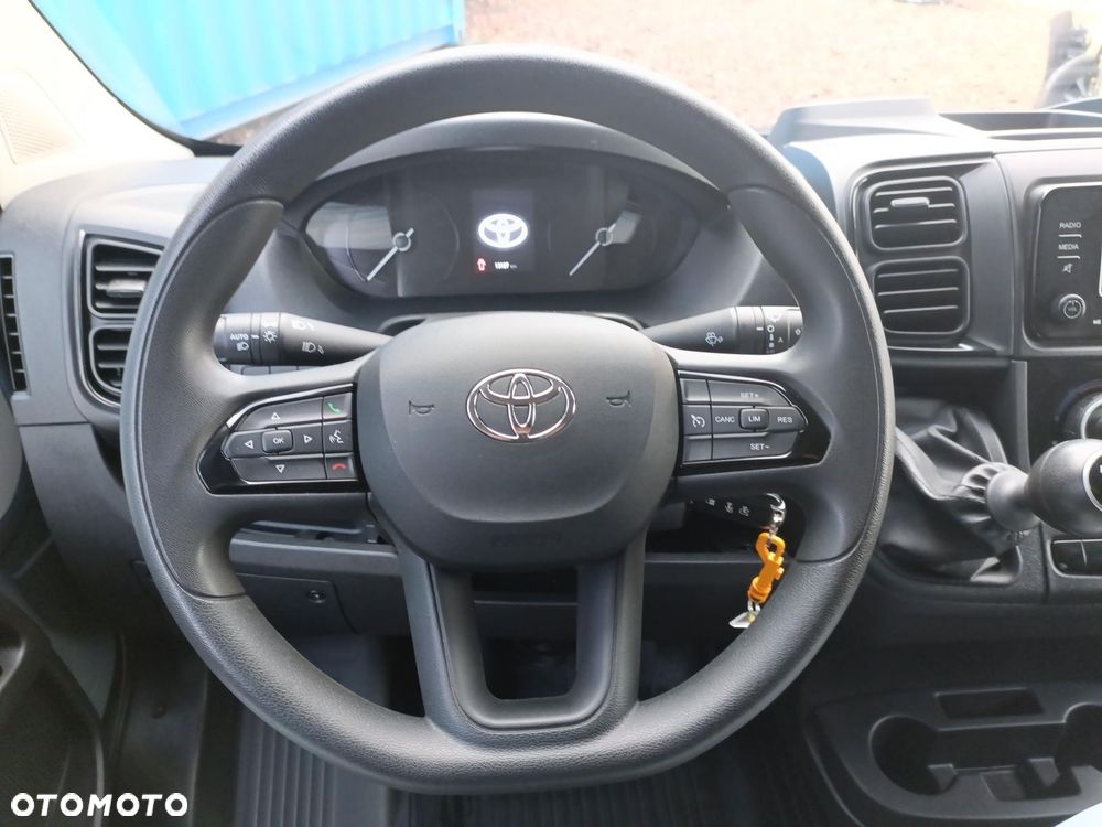 Toyota PROACE MAX - 12