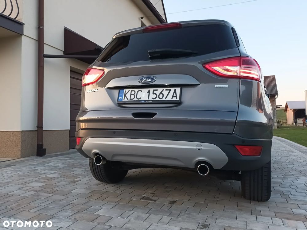 Ford Kuga 1.6 EcoBoost 2x4 Titanium - 12