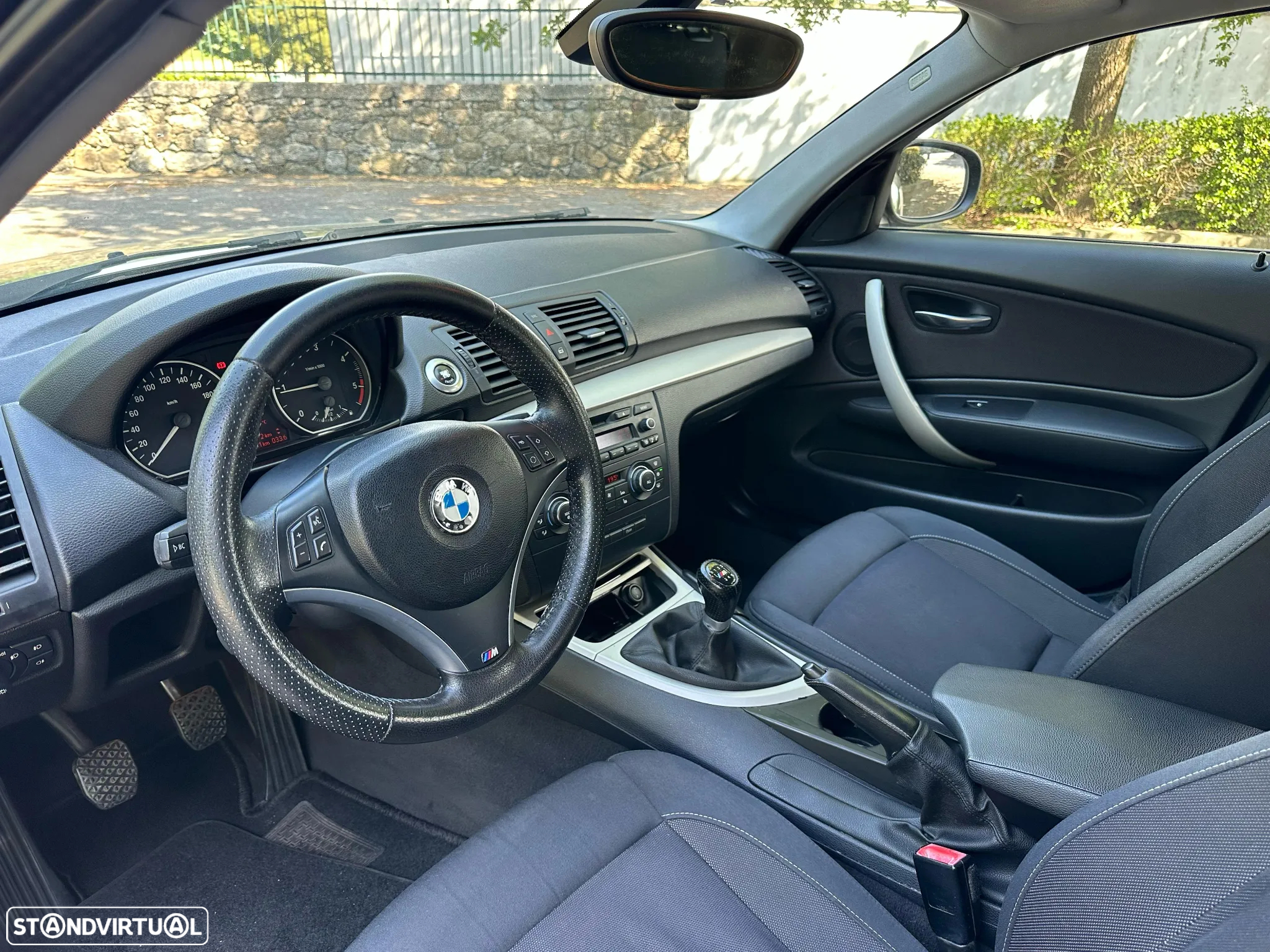 BMW 118 d Pack M - 8