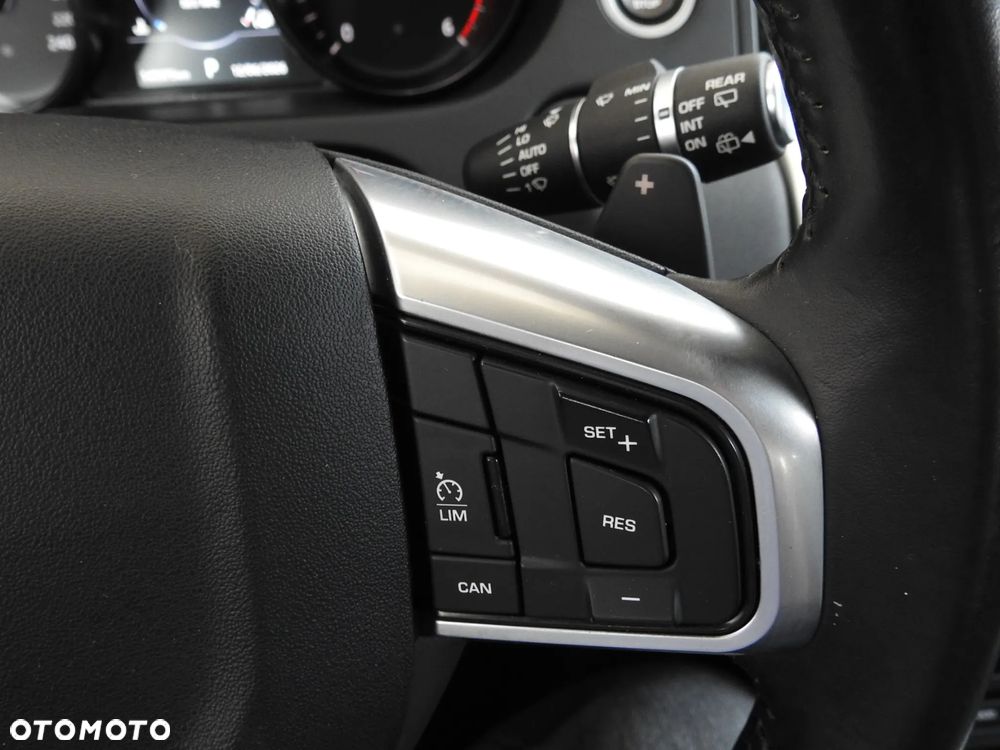 Land Rover Discovery Sport TD4 HSE Luxury - 23