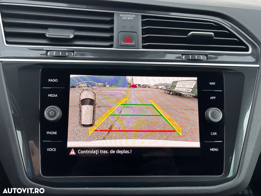 Volkswagen Tiguan - 23