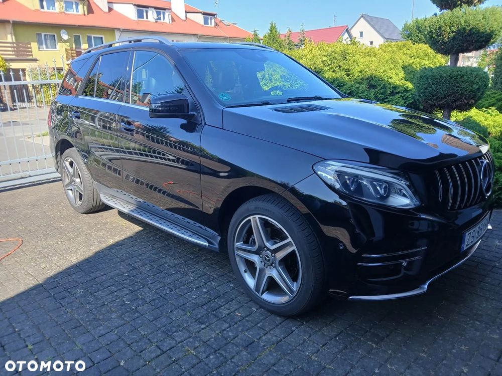 Mercedes-Benz GLE - 1