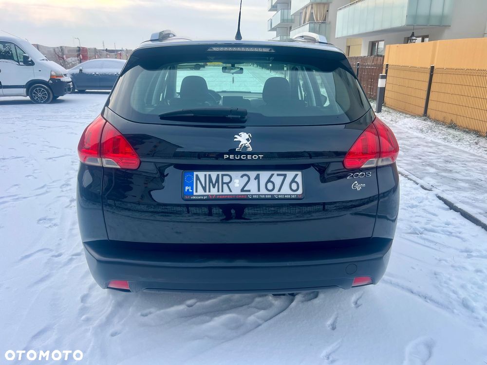 Peugeot 2008 1.2 Pure Tech Active S&S - 6