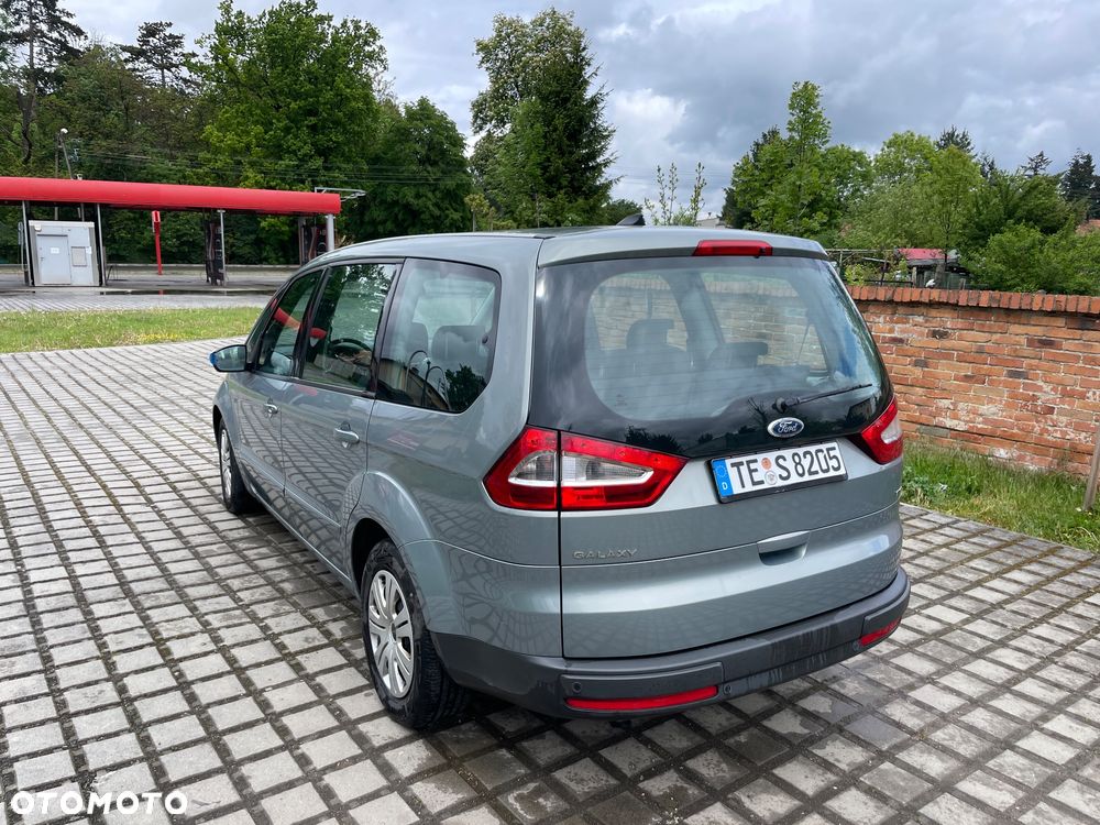 Ford Galaxy 2.0 TDCi DPF Ambiente - 3