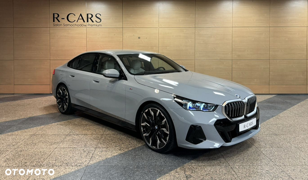 BMW Seria 5 520d xDrive mHEV M Sport