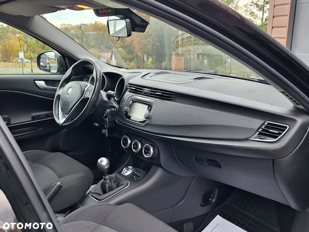 Alfa Romeo Giulietta - 6