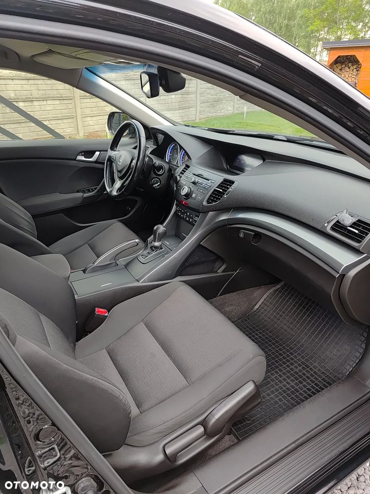 Honda Accord 2.0 Lifestyle - 16